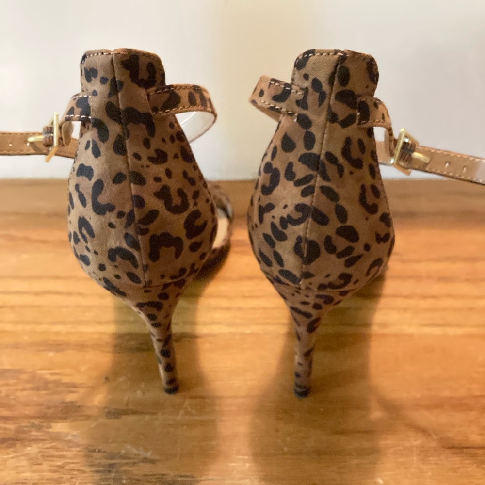 Blair Brown Leopard Print Heels by Material Girl size 8 - Picture 4 of 7